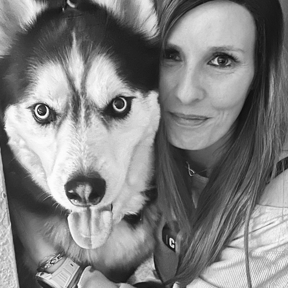 Meet your Posher, Dawn - Picture 1 of 2